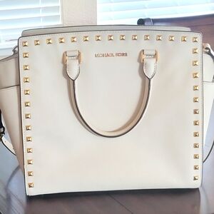 Micheal Kors Satchel cream/ white with gold studs